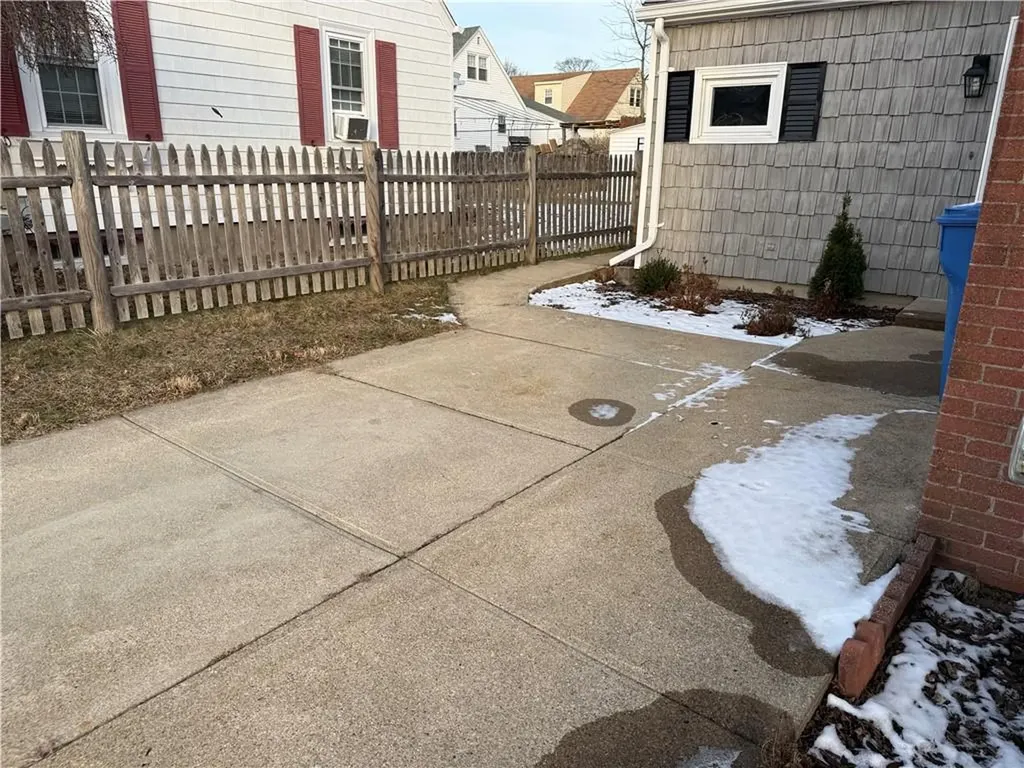 151 Ausdale Road Cranston RI 02910