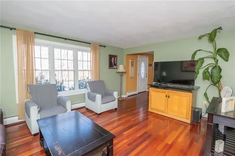 4 Country View Drive Coventry RI 02816