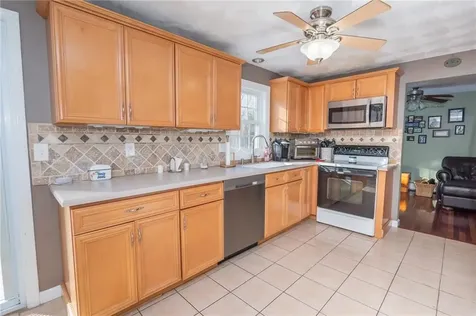 4 Country View Drive Coventry RI 02816