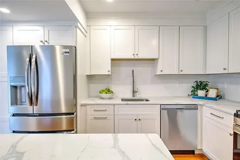 21 Townsend Street Barrington RI 02806