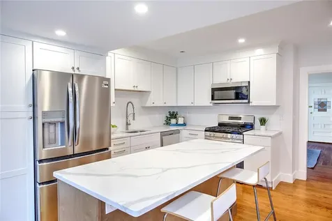 21 Townsend Street Barrington RI 02806