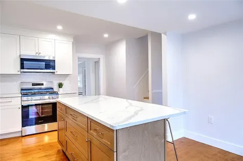 21 Townsend Street Barrington RI 02806