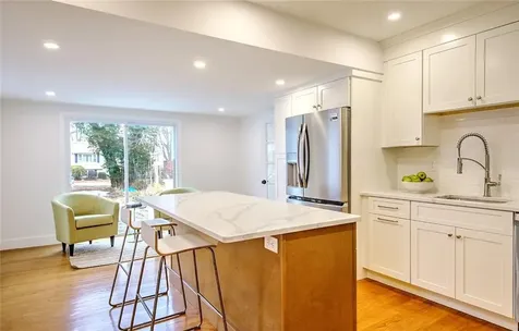 21 Townsend Street Barrington RI 02806