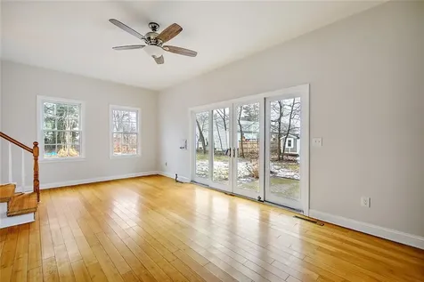 21 Townsend Street Barrington RI 02806