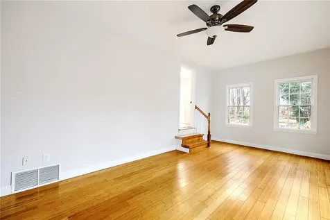 21 Townsend Street Barrington RI 02806