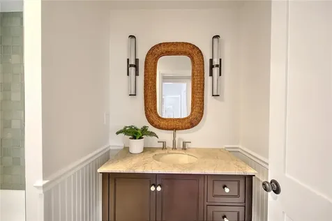 21 Townsend Street Barrington RI 02806