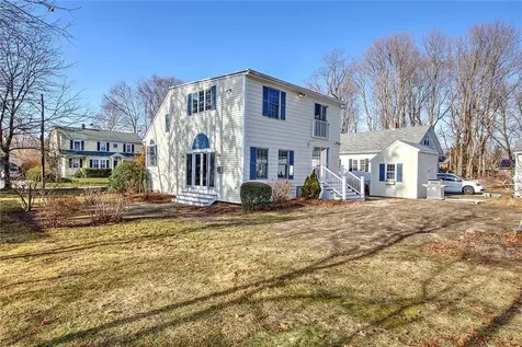 21 Townsend Street Barrington RI 02806