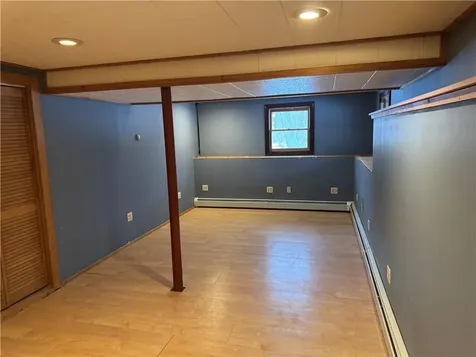 106 Derbyshire Drive Cranston RI 02921