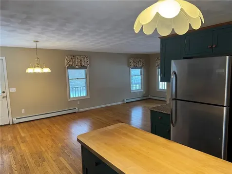 106 Derbyshire Drive Cranston RI 02921