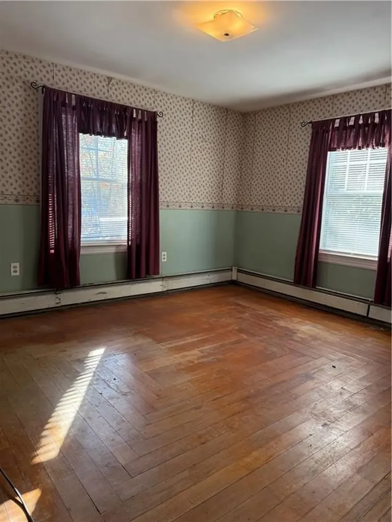 212 Farnum Pike Smithfield RI 02917