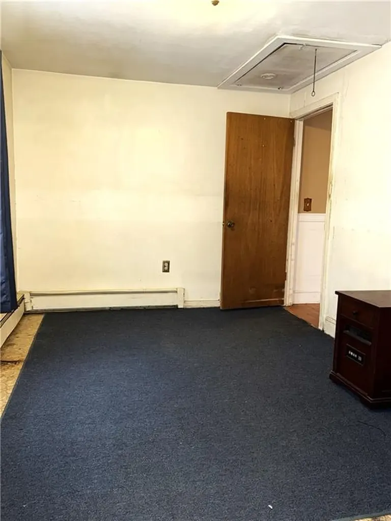 212 Farnum Pike Smithfield RI 02917