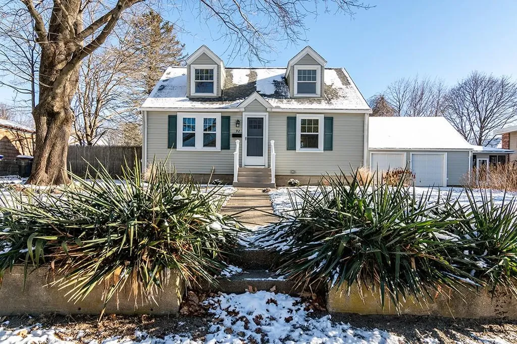 92 Pawtuxet Terrace West Warwick RI 02893