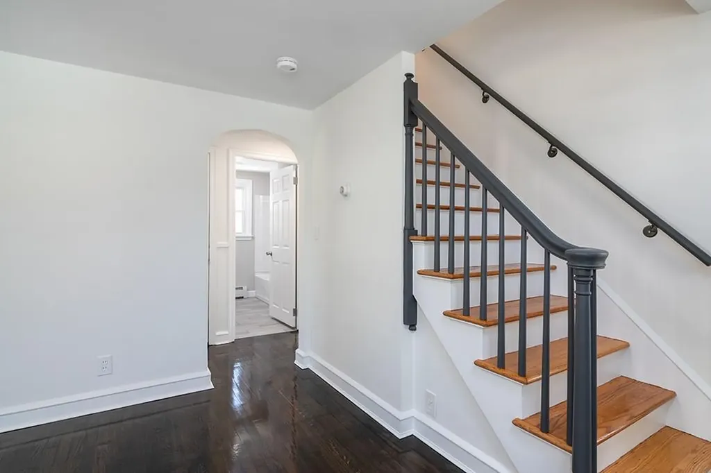 92 Pawtuxet Terrace West Warwick RI 02893