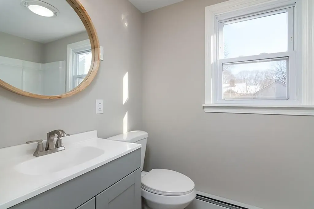 92 Pawtuxet Terrace West Warwick RI 02893