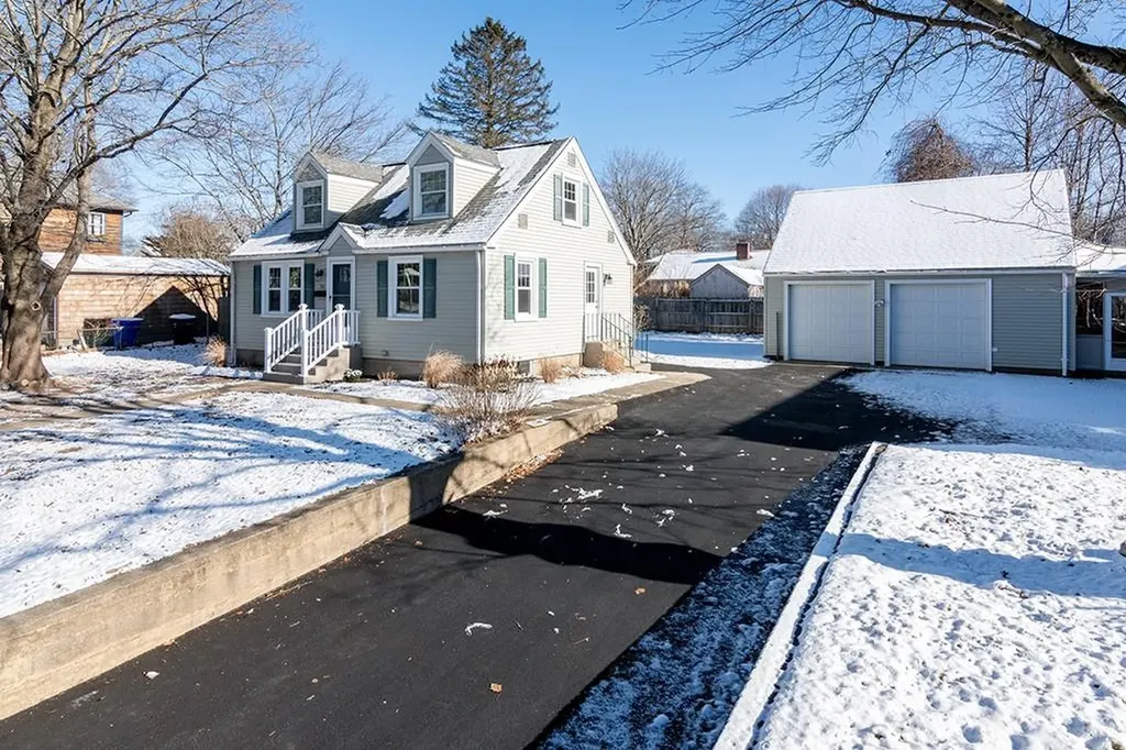 92 Pawtuxet Terrace West Warwick RI 02893