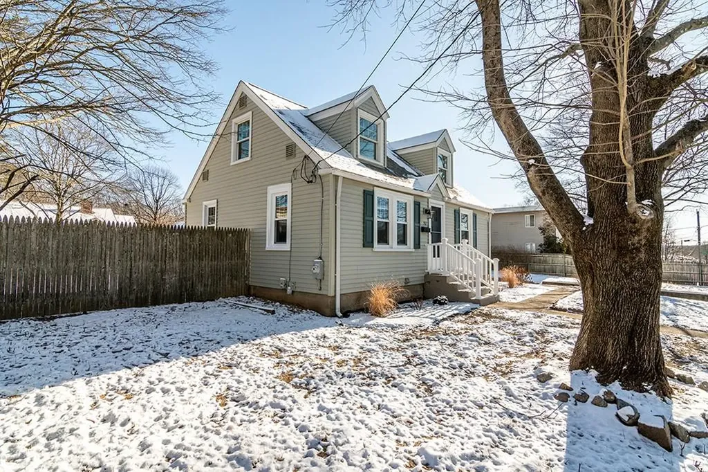 92 Pawtuxet Terrace West Warwick RI 02893