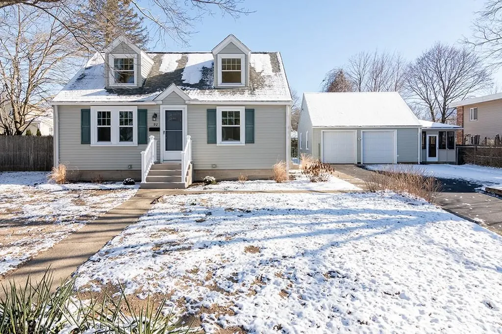 92 Pawtuxet Terrace West Warwick RI 02893