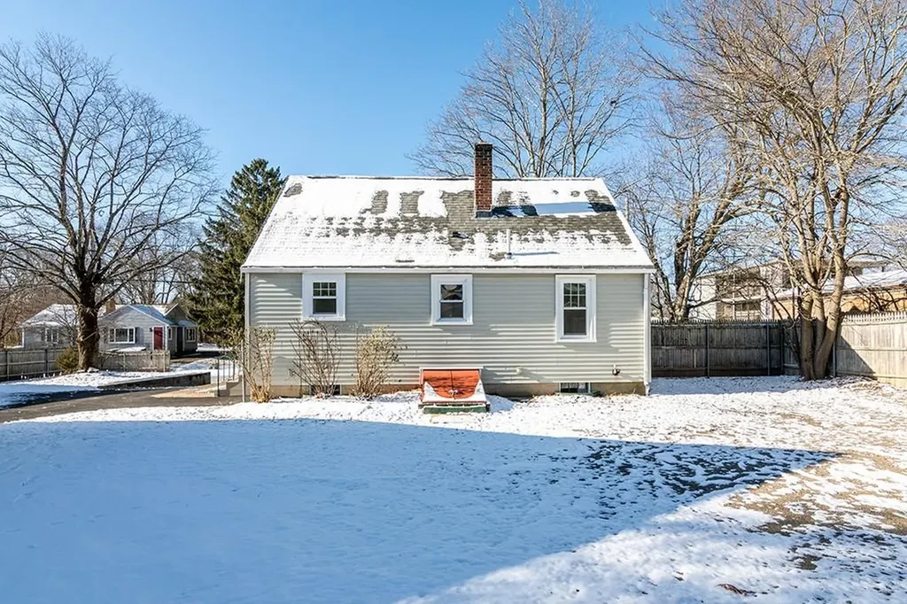 92 Pawtuxet Terrace West Warwick RI 02893