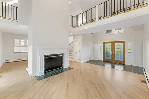 11 Windrose Circle Exeter RI 02822