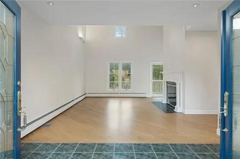 11 Windrose Circle Exeter RI 02822