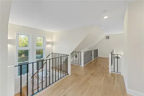 11 Windrose Circle Exeter RI 02822