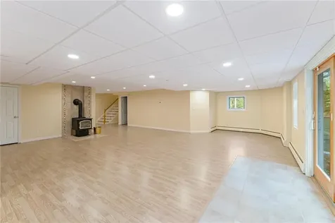 11 Windrose Circle Exeter RI 02822