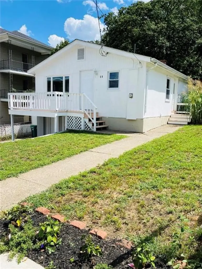 549 Willow Street Woonsocket RI 02895