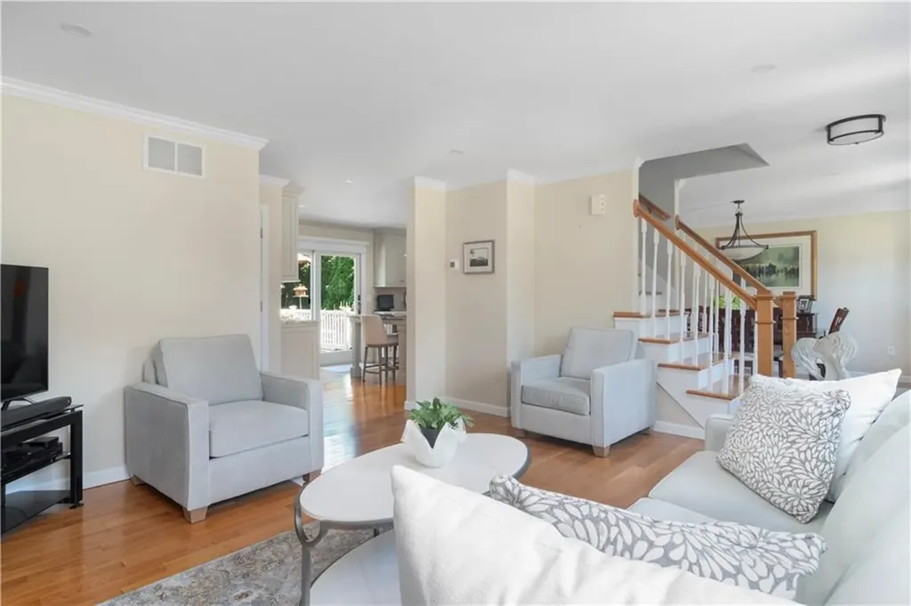 57 Laura Circle Cranston RI 02920