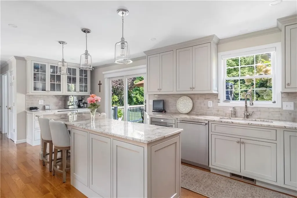 57 Laura Circle Cranston RI 02920