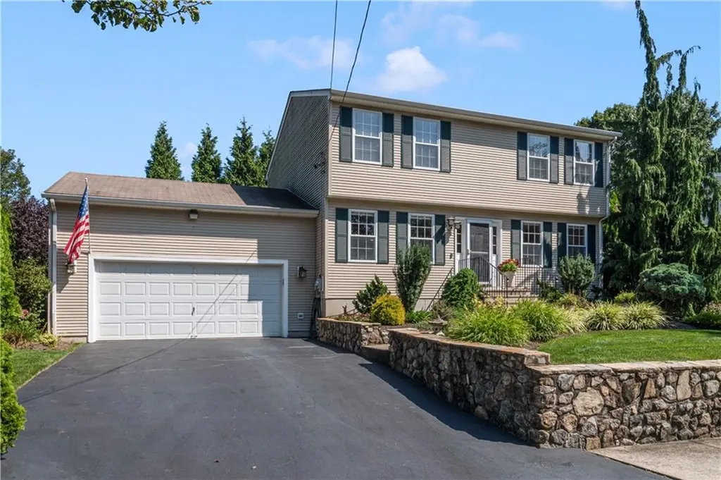 57 Laura Circle Cranston RI 02920