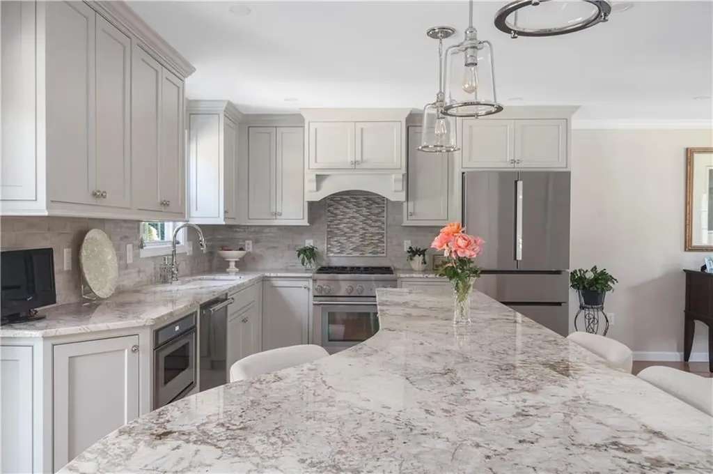 57 Laura Circle Cranston RI 02920