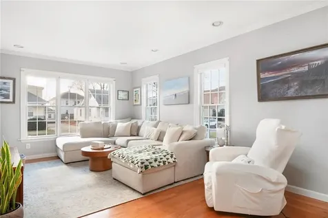 48 Whittier Road Pawtucket RI 02861