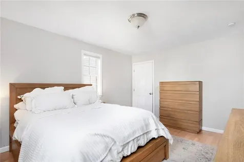 48 Whittier Road Pawtucket RI 02861