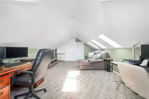 48 Whittier Road Pawtucket RI 02861