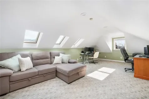 48 Whittier Road Pawtucket RI 02861