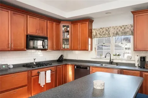 48 Whittier Road Pawtucket RI 02861