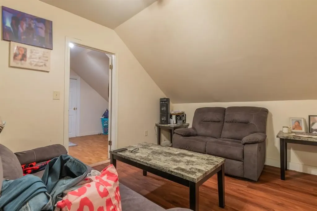 431 Cranston Street Providence RI 02907
