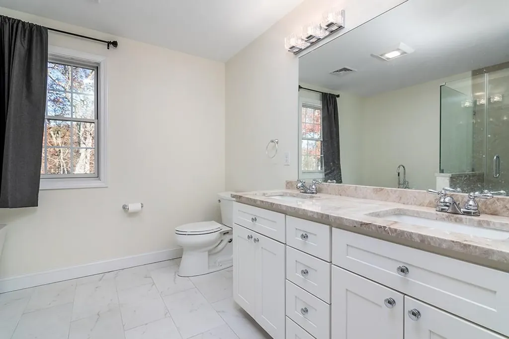 28 Lyne Road Tiverton RI 02878