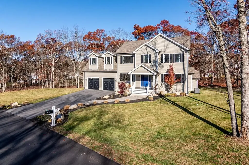 28 Lyne Road Tiverton RI 02878