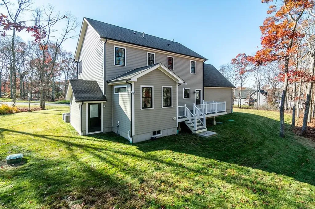 28 Lyne Road Tiverton RI 02878