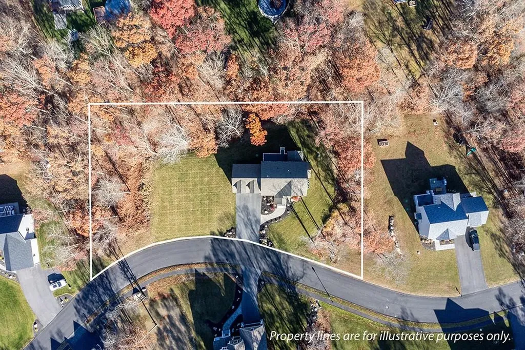 28 Lyne Road Tiverton RI 02878