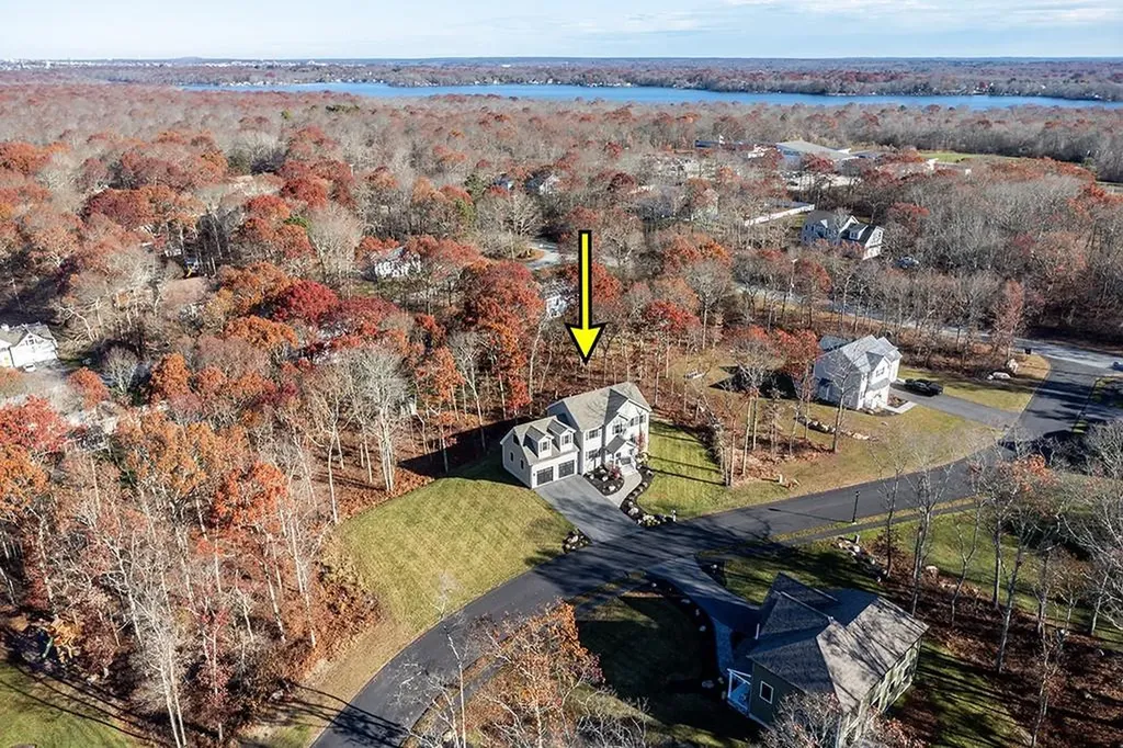 28 Lyne Road Tiverton RI 02878