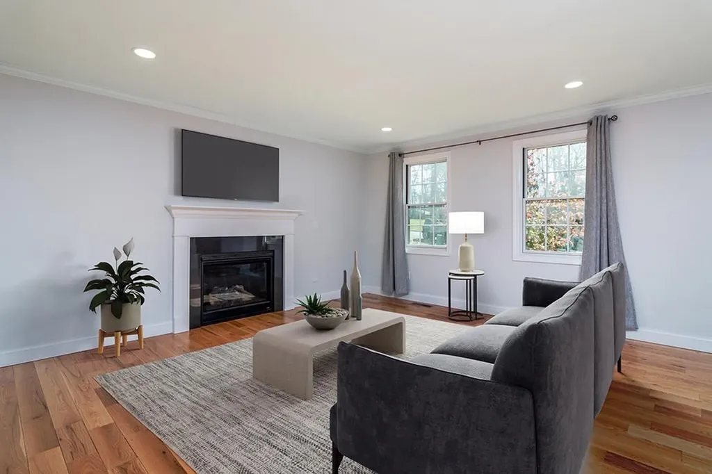 28 Lyne Road Tiverton RI 02878