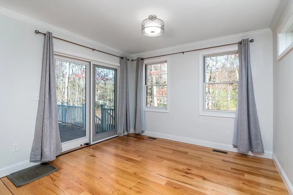 28 Lyne Road Tiverton RI 02878