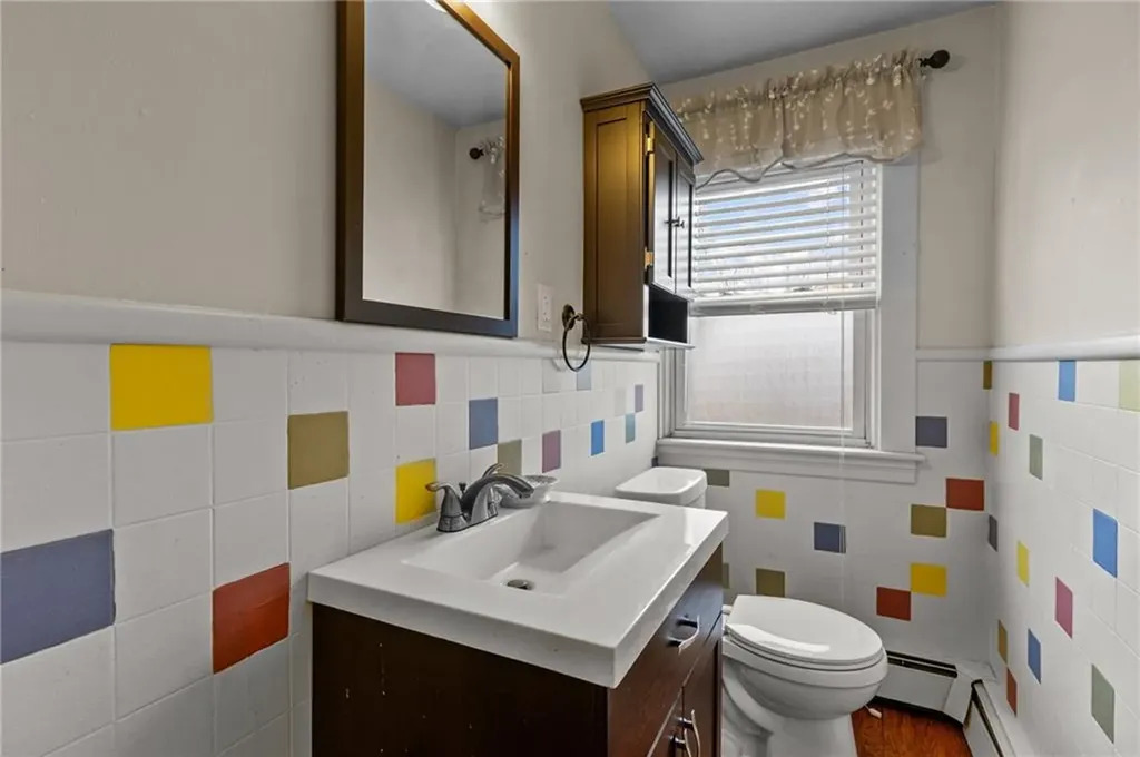 258 Perrin Avenue Pawtucket RI 02861