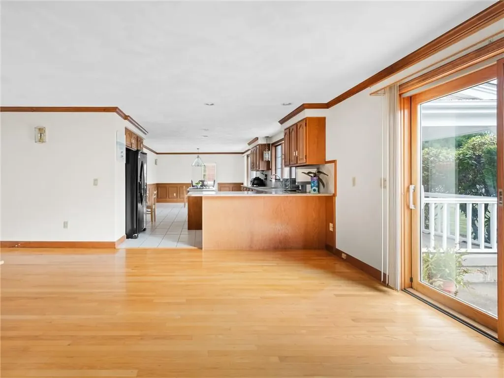 122 Cranberry Terrace Cranston RI 02921
