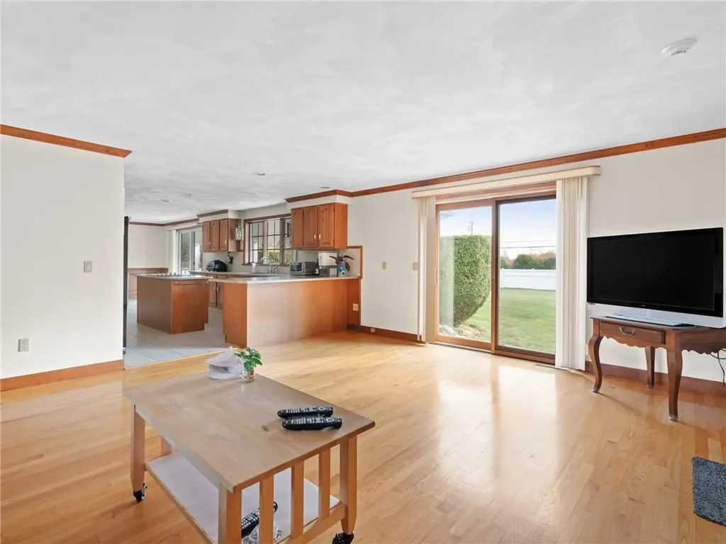 122 Cranberry Terrace Cranston RI 02921