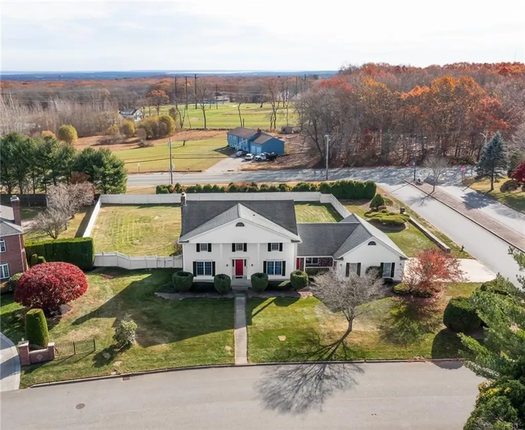 122 Cranberry Terrace Cranston RI 02921