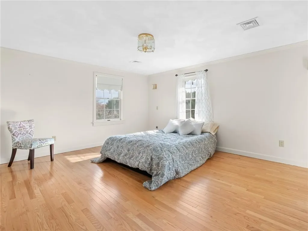 122 Cranberry Terrace Cranston RI 02921