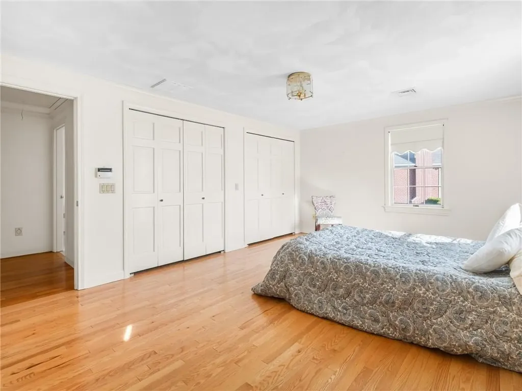 122 Cranberry Terrace Cranston RI 02921